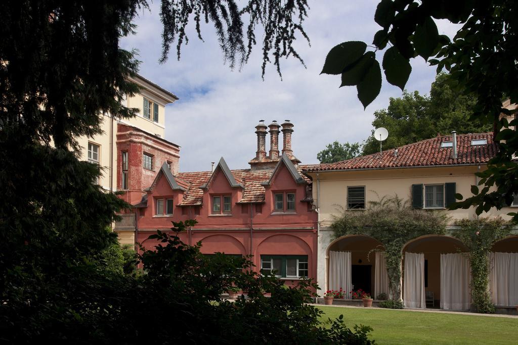 Agriturismo Il Torrione Пинероло Экстерьер фото